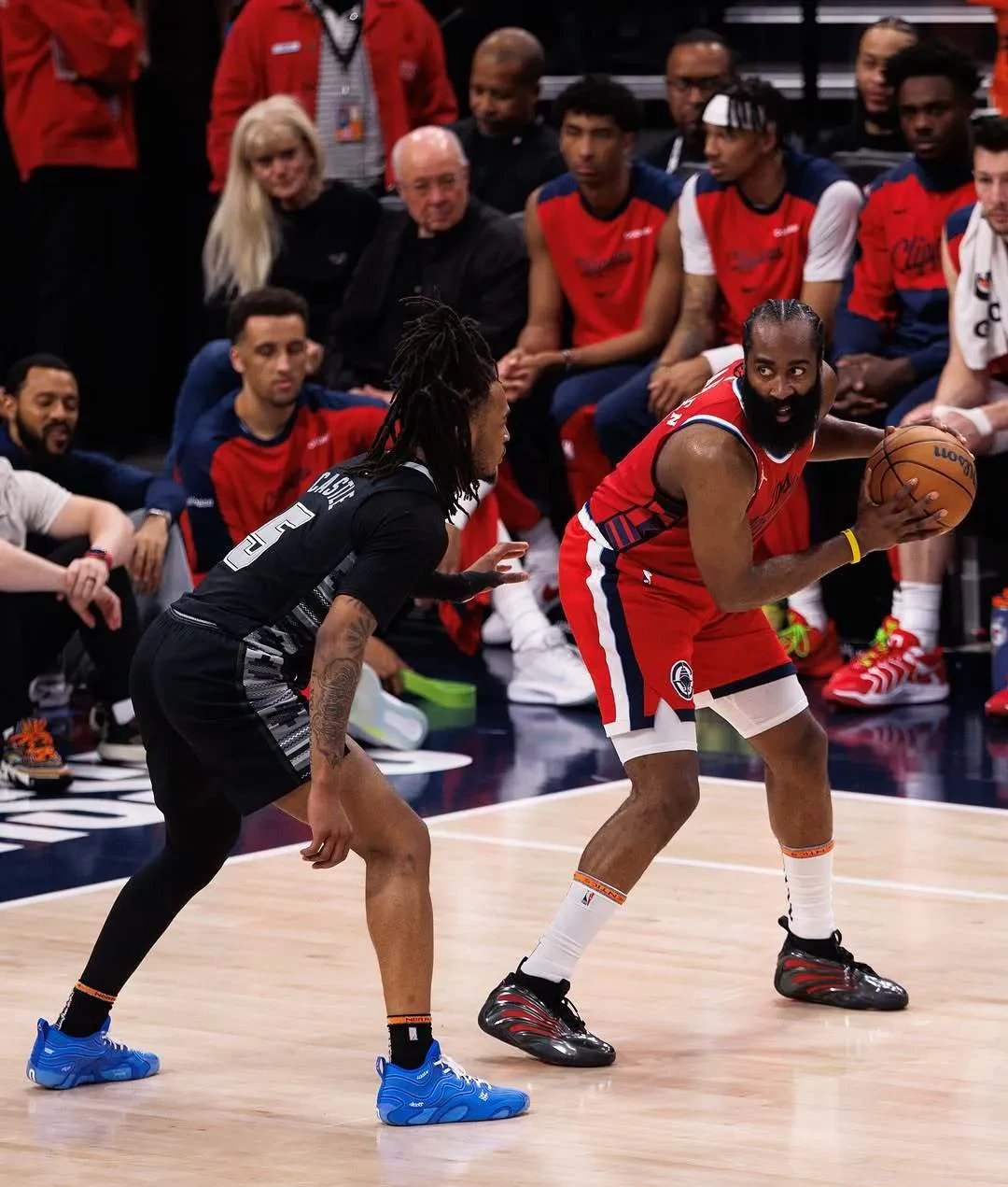 赛后体能课后，洛杉矶湖人战术微调备战NBA常规赛，压力陡增，医务组通报恢复的简单介绍九游体育