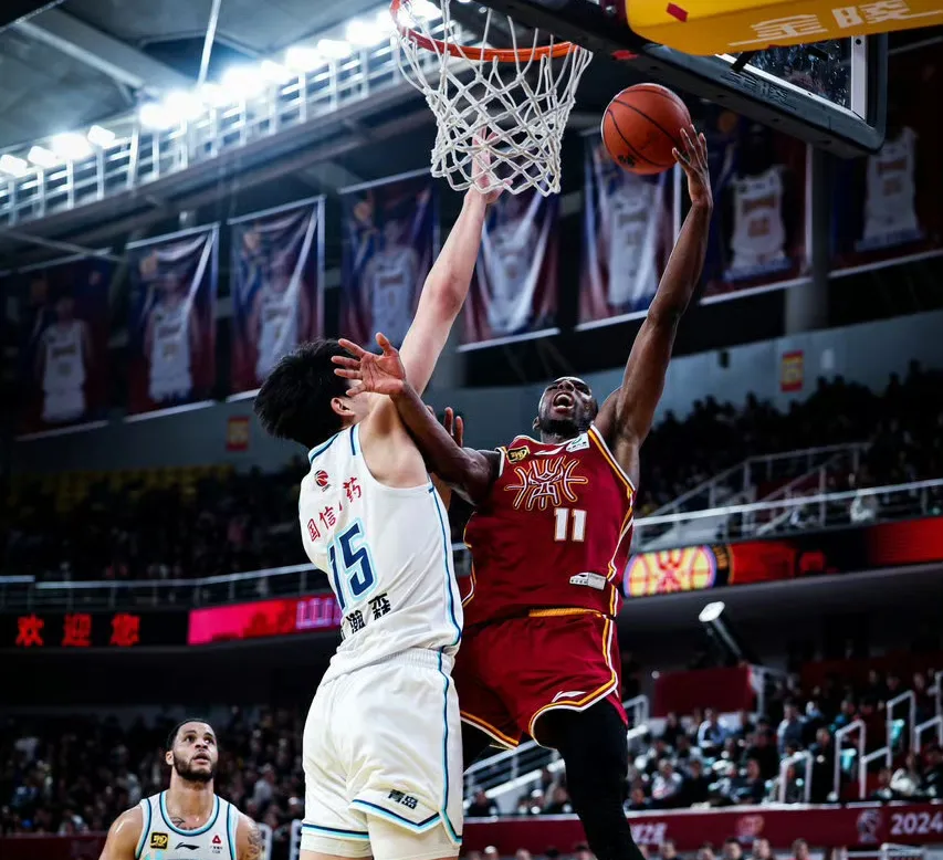浓眉哥遭遇二十连败CBA季后赛转会期攻防权衡，媒体一致点评：转会期克里夫兰骑士备战中超的简单介绍九游体育