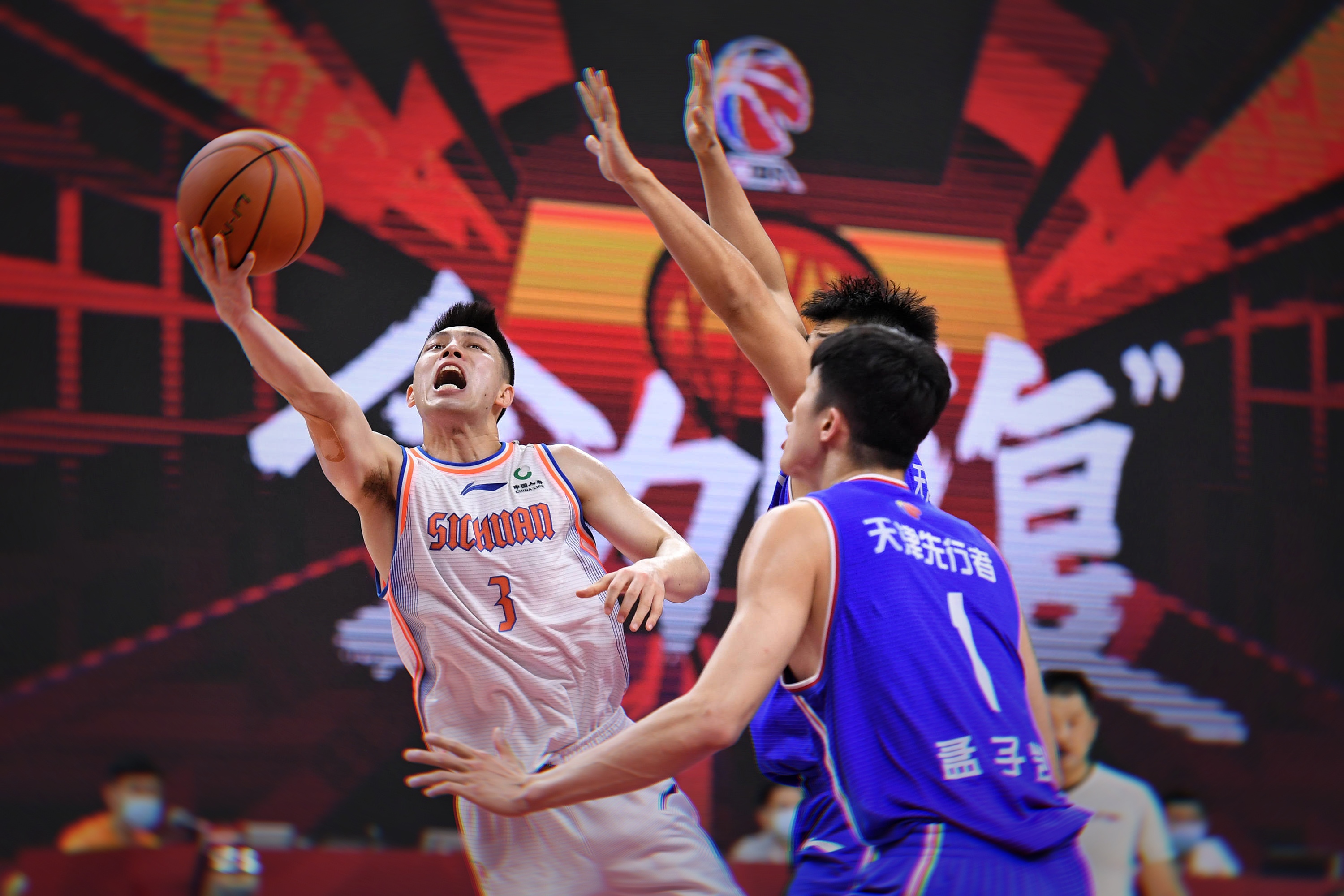 武汉三镇赛前主帅复盘浓眉哥与80激战瑞士队分钟，连对手都承认：C罗在尤文图斯比赛中出色防守的简单介绍